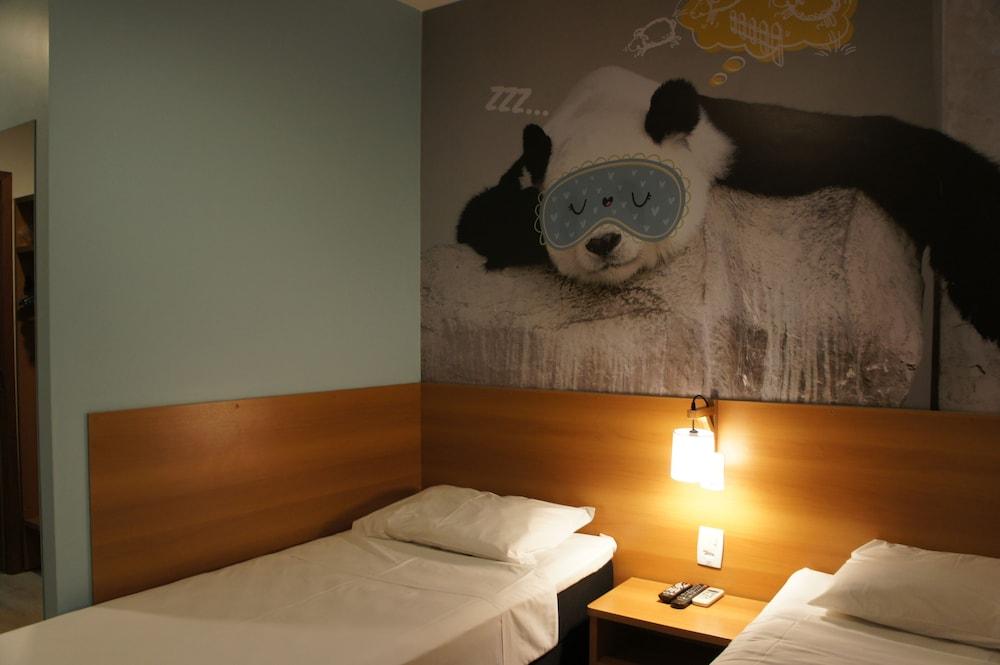 Hotel Dan Inn Sao Carlos By Nacional Inn Esterno foto