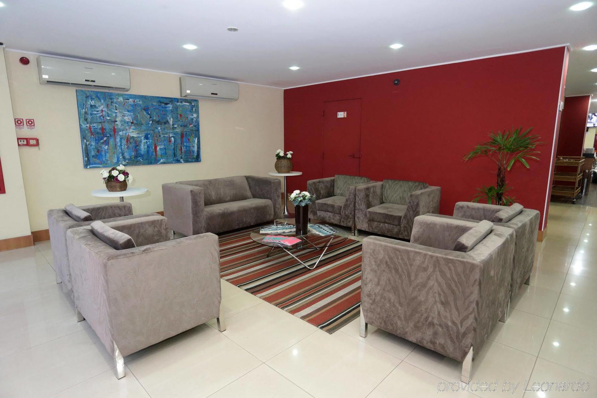Hotel Dan Inn Sao Carlos By Nacional Inn Esterno foto